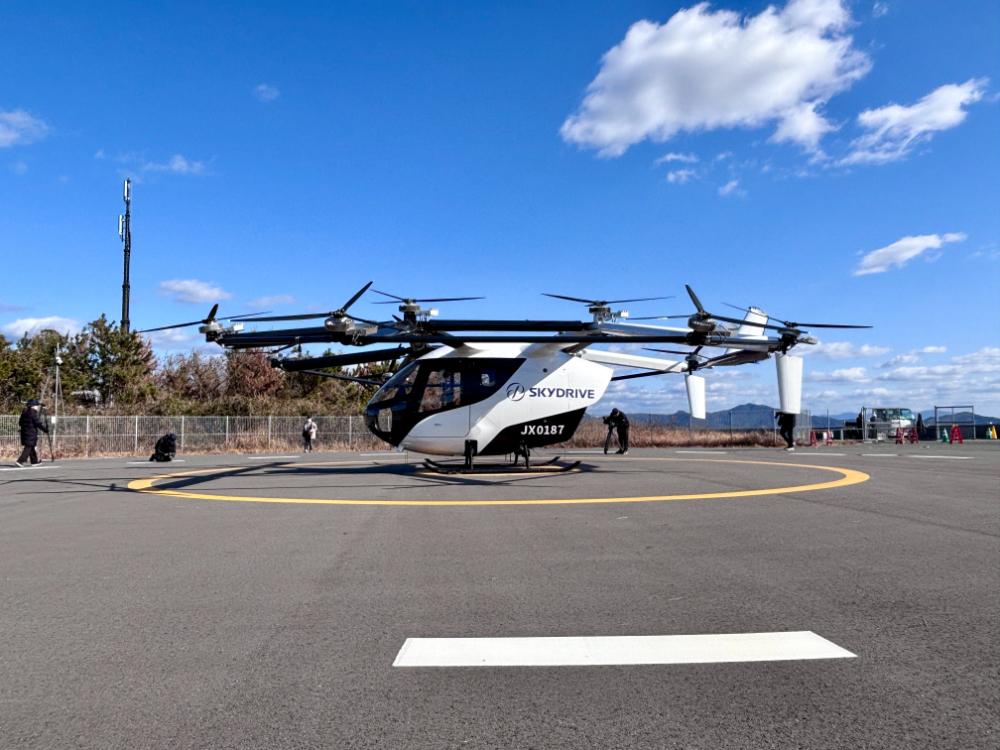国産空飛ぶクルマのテスト飛行試験場公開で商用化を目指すSkyDriveの未来を見た